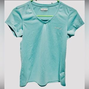 Columbia Omni-Wick Women’s V-Neck Short Sleeve Cooling Shirt Size Small , EUC